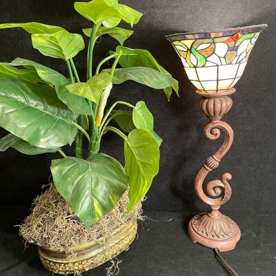 Lot 302 Silk arrangement and stained glass lamp