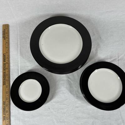 Black Rimmed Newcor Stoneware Plates Dishes Dishware