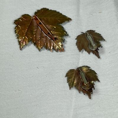 Vintage Brooch Pin and Earrings set, pretty fall leaves