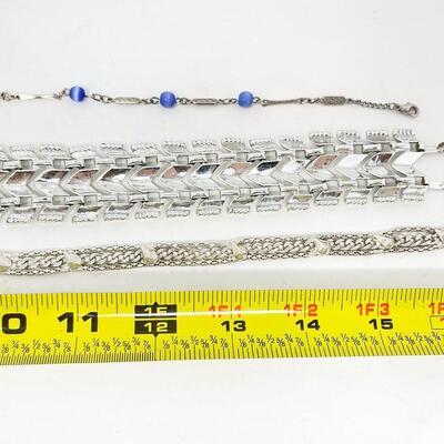 ASSORTED BRACELET LOT