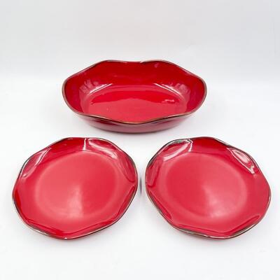 RED CERAMIC OVAL BOWL & 2 PLATES - â€œSOUTHERN LIVING AT HOMEâ€