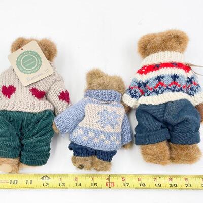 BOYDâ€™S BEARS LOT #1 - CHRISTMAS SWEATERS