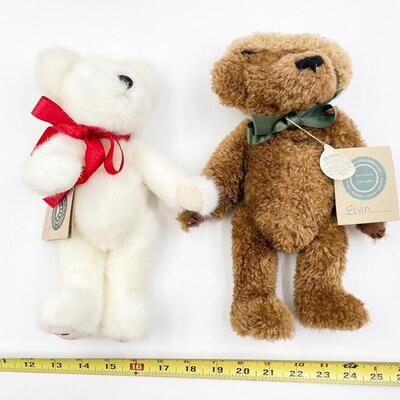 BOYDâ€™S BEARS LOT #4 - CHRISTMAS BEARS & DOG