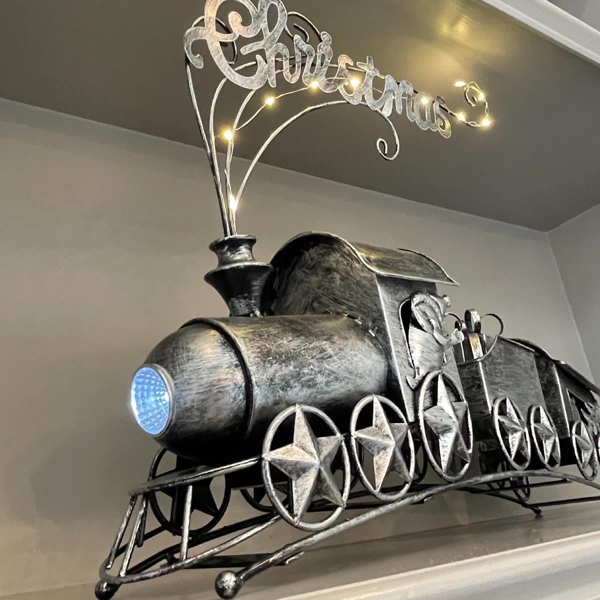 Working Metal LightUp Christmas Train Decor  EstateSales.org