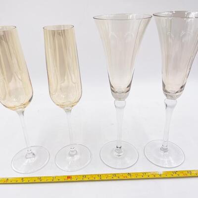CHAMPAGNE GLASSES LOT #1