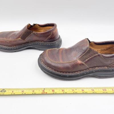 BORN BROWN LOAFERS - WOMENâ€™S SIZE 6