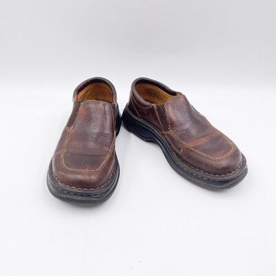 BORN BROWN LOAFERS - WOMENâ€™S SIZE 6