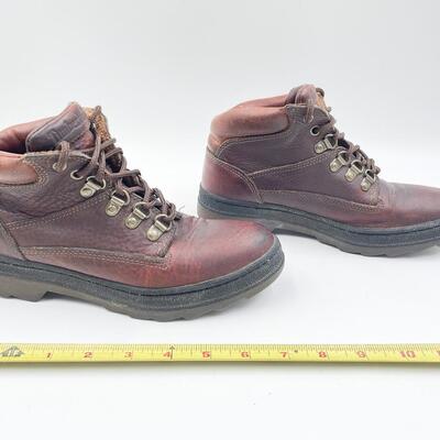TIMBERLAND BROWN LEATHER BOOTS - WOMENâ€™S SIZE 6.5M