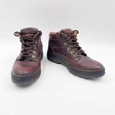 TIMBERLAND BROWN LEATHER BOOTS - WOMENâ€™S SIZE 6.5M