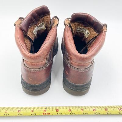 TIMBERLAND BROWN LEATHER BOOTS - WOMENâ€™S SIZE 6.5M