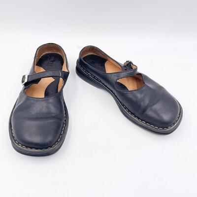BORN BLACK MARY JANE SHOES - WOMENâ€™S SIZE 6.5