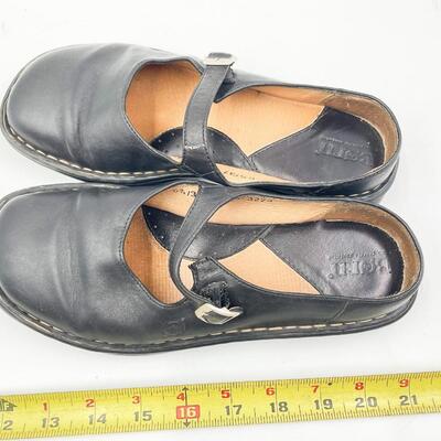 BORN BLACK MARY JANE SHOES - WOMENâ€™S SIZE 6.5