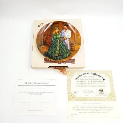 KNOWLES LIMITED EDITION ~ GONE WITH THE WIND~ "SCARLETT'S GREEN DRESS"