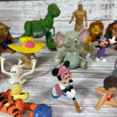 PVC character figurine lot Disney Warner Bros, rtc