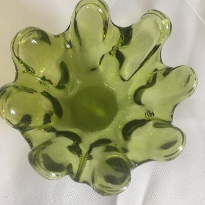 4 inch Round Green Pinched Glass