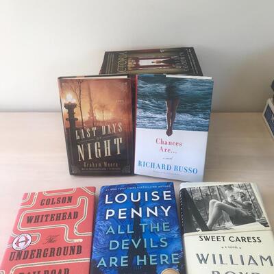 Lot 182: Recent Hardback Novels: Like New 