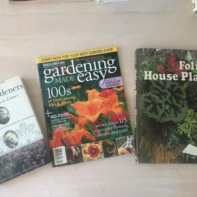 Lot 98: Books: Gardening, How To and More 