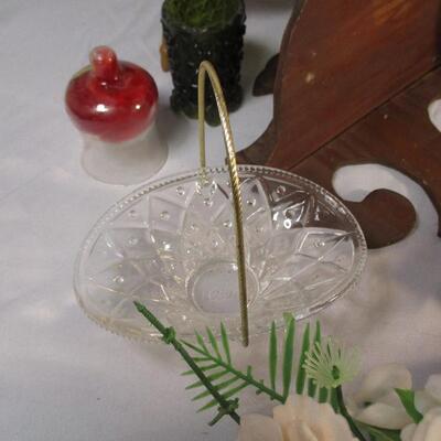 Lot 32 - Misc Home DÃ©cor Lot LOCAL PICK UP ONLY