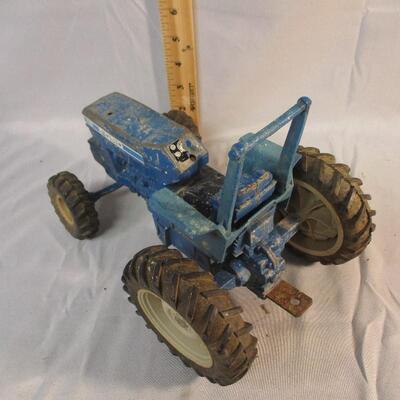 Lot 35 - ERTL Blue Ford 7710 Tractor