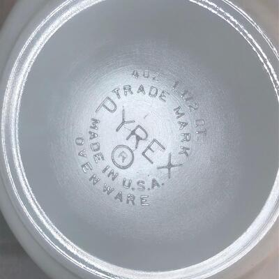 Lot 41 - Pyrex Happy Daisy 1.5 Qt Mixing Bowl
