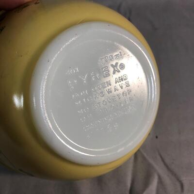 Lot 48 - Pyrex Shenandoah Mixing Bowl Small