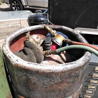 LOT 51 OXY ACETYLENE TANKS ON PORTABLE CART WITH ACCESSORIES 