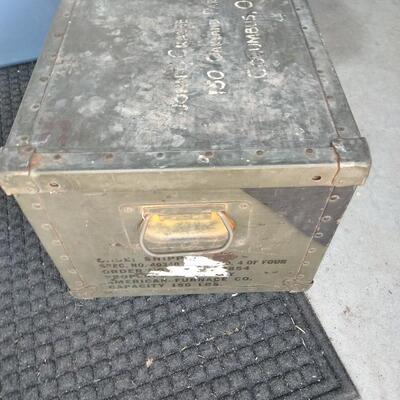 LOT 65 WOODEN STORAGE BOX WITH LID