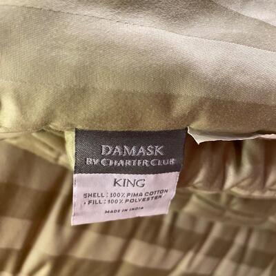 Lot 334  King Comforter  Charter Club