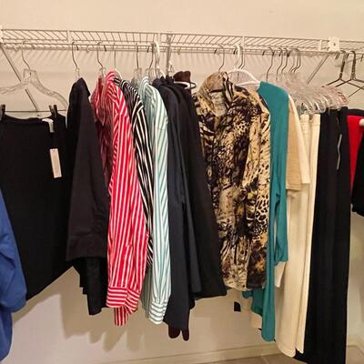 Lot 353  Plus Size Clothing