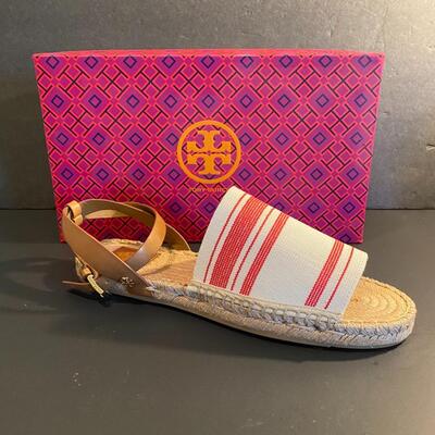 Lot 341:  Tory Burch Espadrilles Size 9