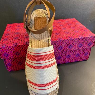 Lot 341:  Tory Burch Espadrilles Size 9