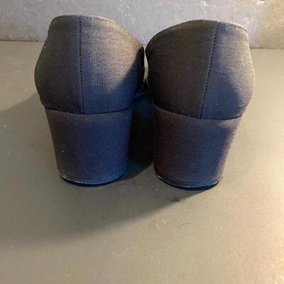 Lot 343: Giorgio Armani & Barneyâ€™s New York