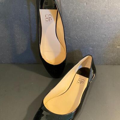 Lot 343: Giorgio Armani & Barneyâ€™s New York