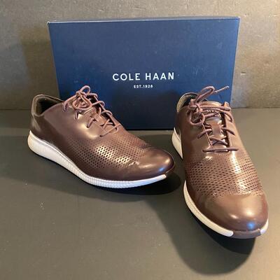 Lot 344: Cole Haan Shoes Women's size 9