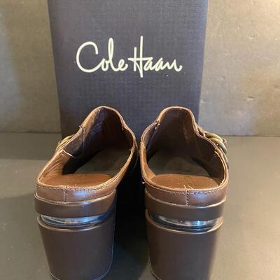 Lot 344: Cole Haan Shoes Women's size 9