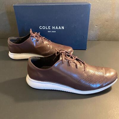 Lot 344: Cole Haan Shoes Women's size 9