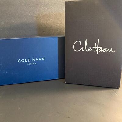 Lot 344: Cole Haan Shoes Women's size 9