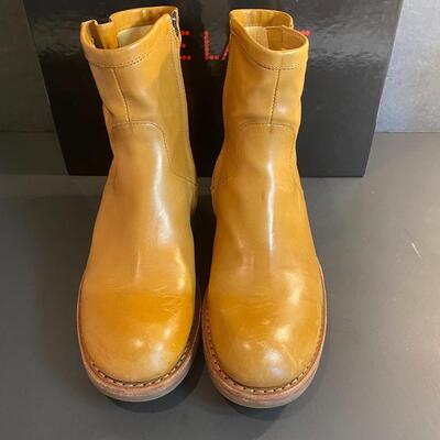 Lot 345: Coach & Free Lance Shoes