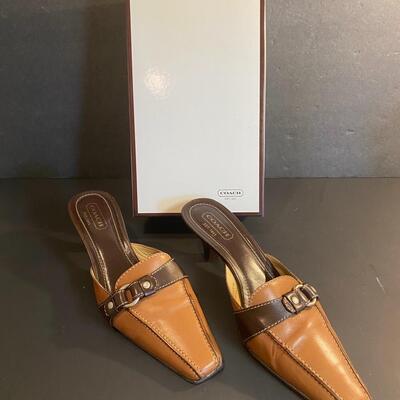 Lot 345: Coach & Free Lance Shoes