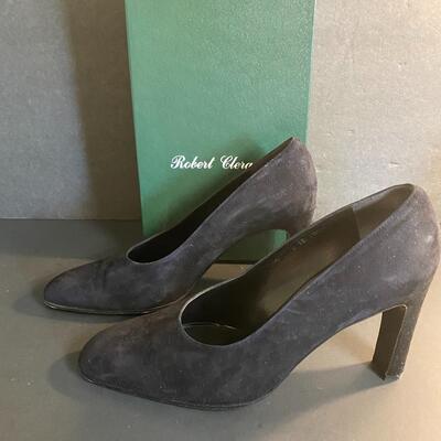 Lot 346: Robert Clergerie Designer Shoes