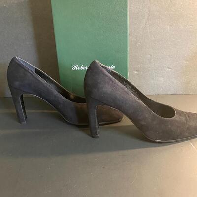 Lot 346: Robert Clergerie Designer Shoes