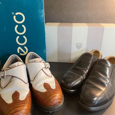 Lot 347: Womenâ€™s Golf Shoes