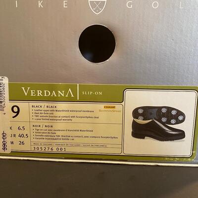 Lot 347: Womenâ€™s Golf Shoes