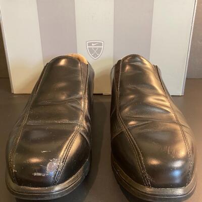 Lot 347: Womenâ€™s Golf Shoes