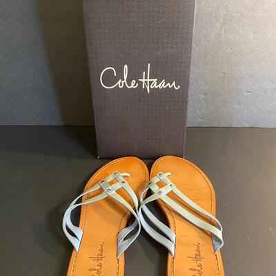 Lot 352: Designer Sandals Women's size 9