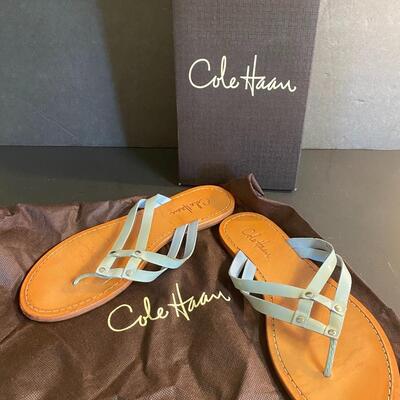 Lot 352: Designer Sandals Women's size 9