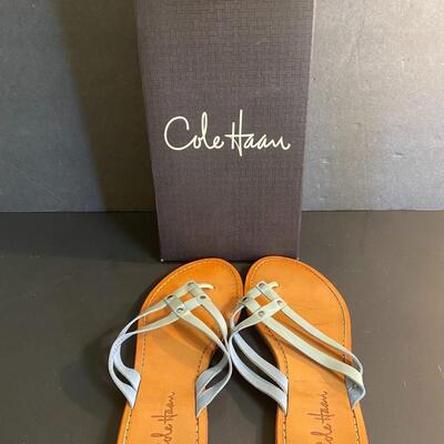 Lot 352: Designer Sandals Women's size 9