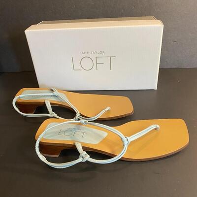 Lot 353: Designer Sandals 