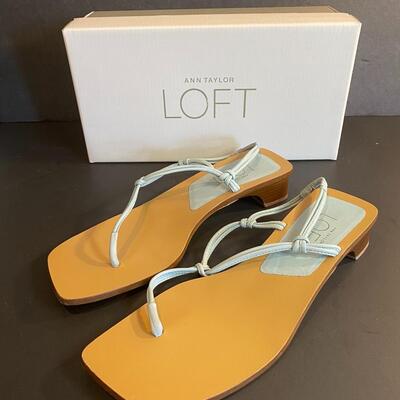 Lot 353: Designer Sandals 