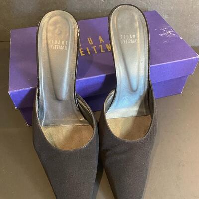 Lot 354: Stuart Weitzman Designer Shoes